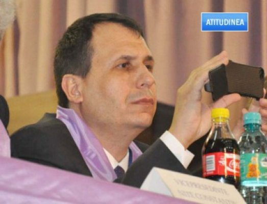Atitudinea: Parlamentarii constănţeni în Săptămâna Patimilor: postul negru şi spovedania, ca dietă sau pocăinţă